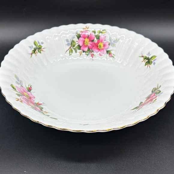 Royal Albert Prairie Rose Around Open Serving Bowl Bone China England - Picture 2 of 5